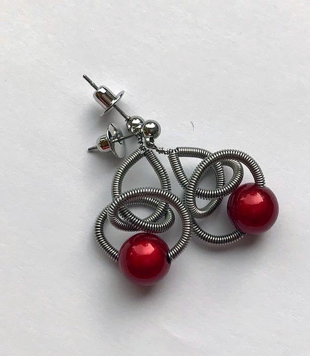 Boucle d'oreilles Satellite rouge